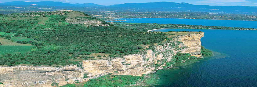 map of the lake of garda - like arriving to the camping 